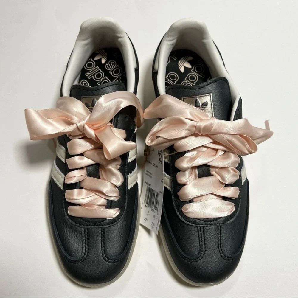 Adidas Women's Black Samba Sneakers with Pink Satin Laces BRAND NEW - Picture 4 of 6